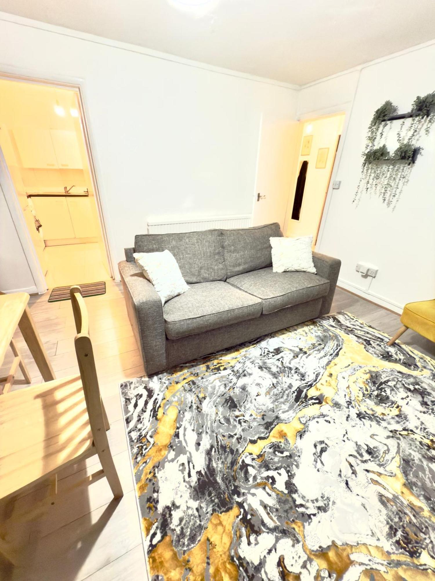 Stylish Two Bedroom Apartment London