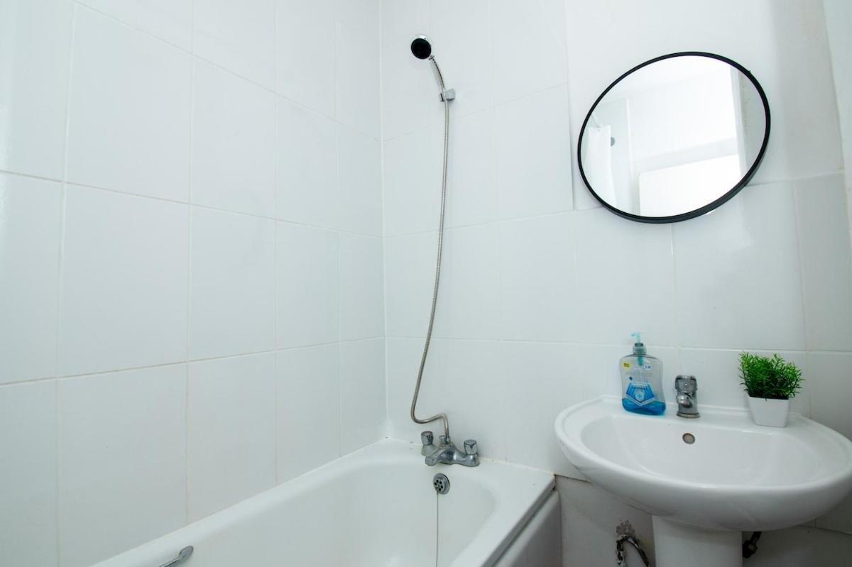 Tranquil 2br In Paddington Apartment *
