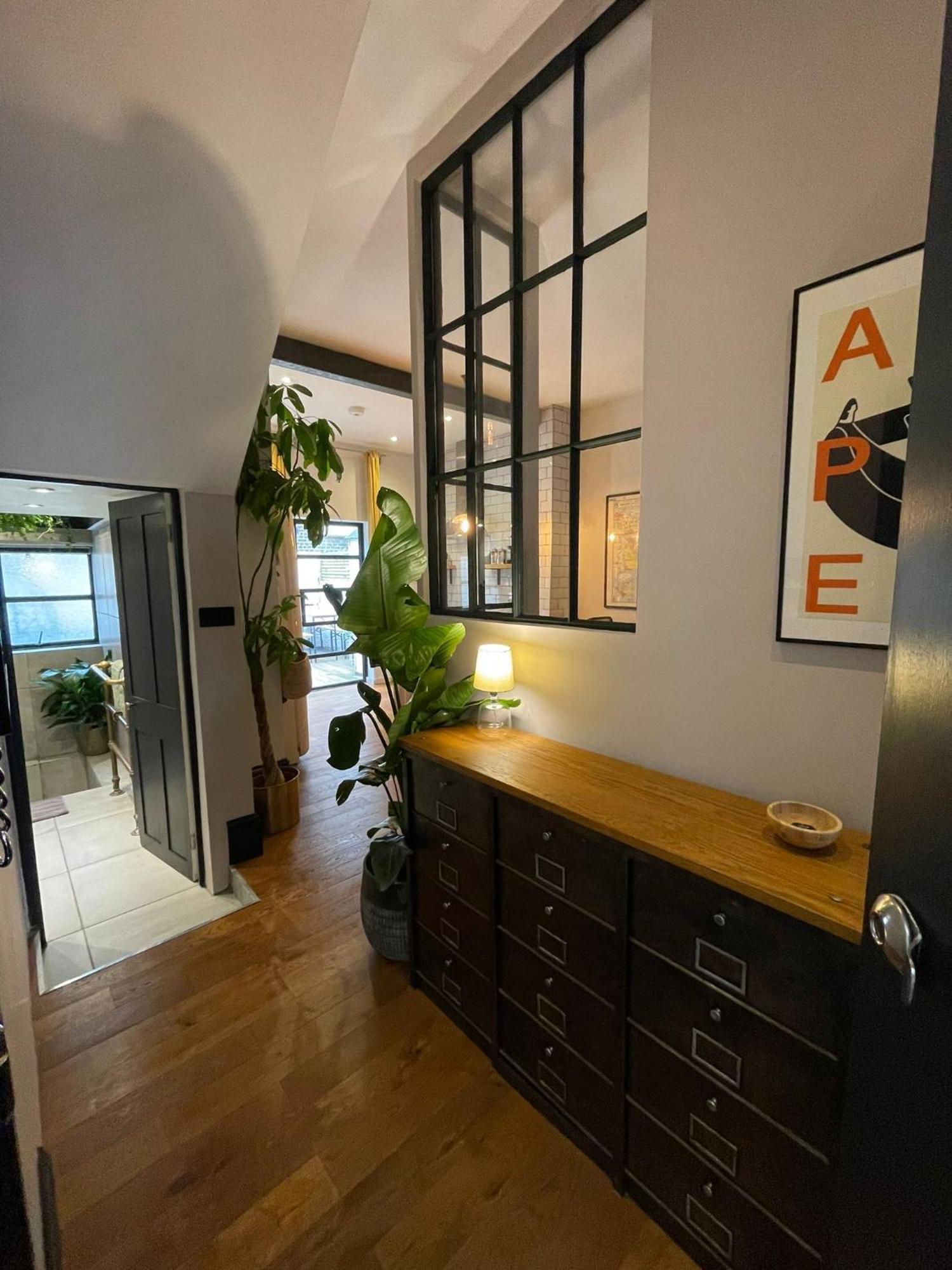 New! Luxury 1 Bed Garden Camden Town London