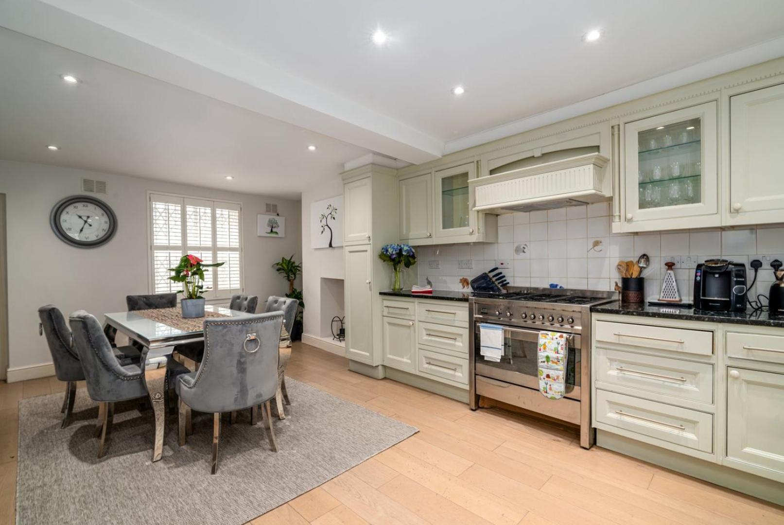 Holiday home Guestready - Family With Garden For 6 London
