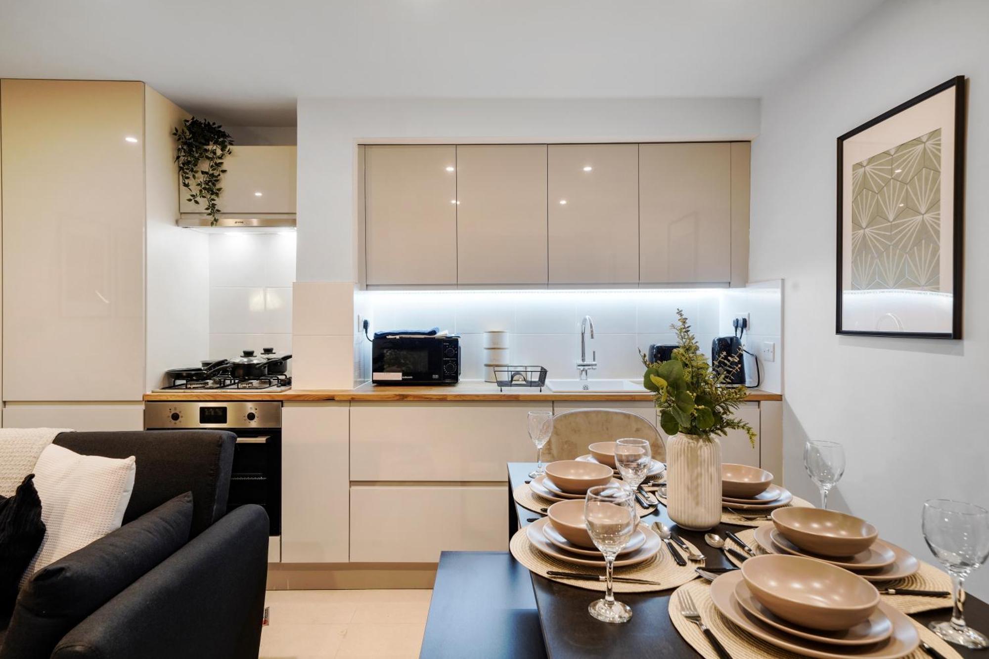 Classy House In Maida Vale - Private Garden Holiday home London