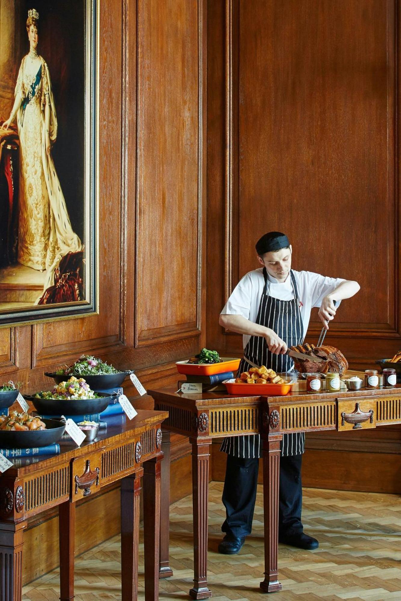 Marriott County Hall Hotel 5*