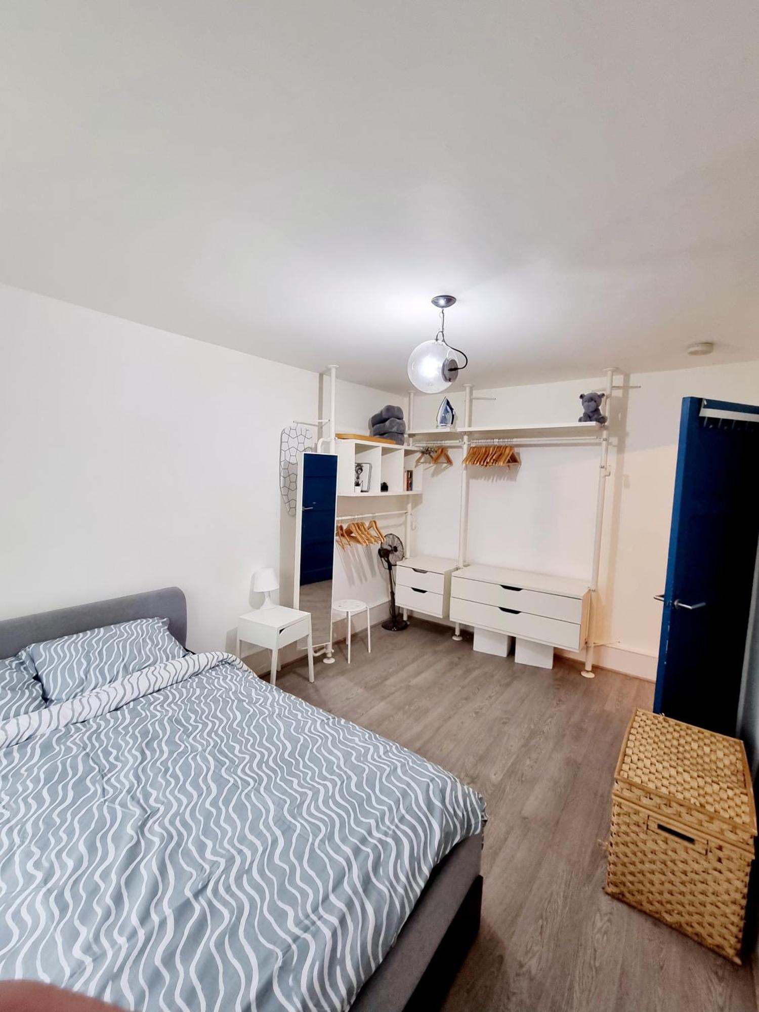 Apartment Konan London