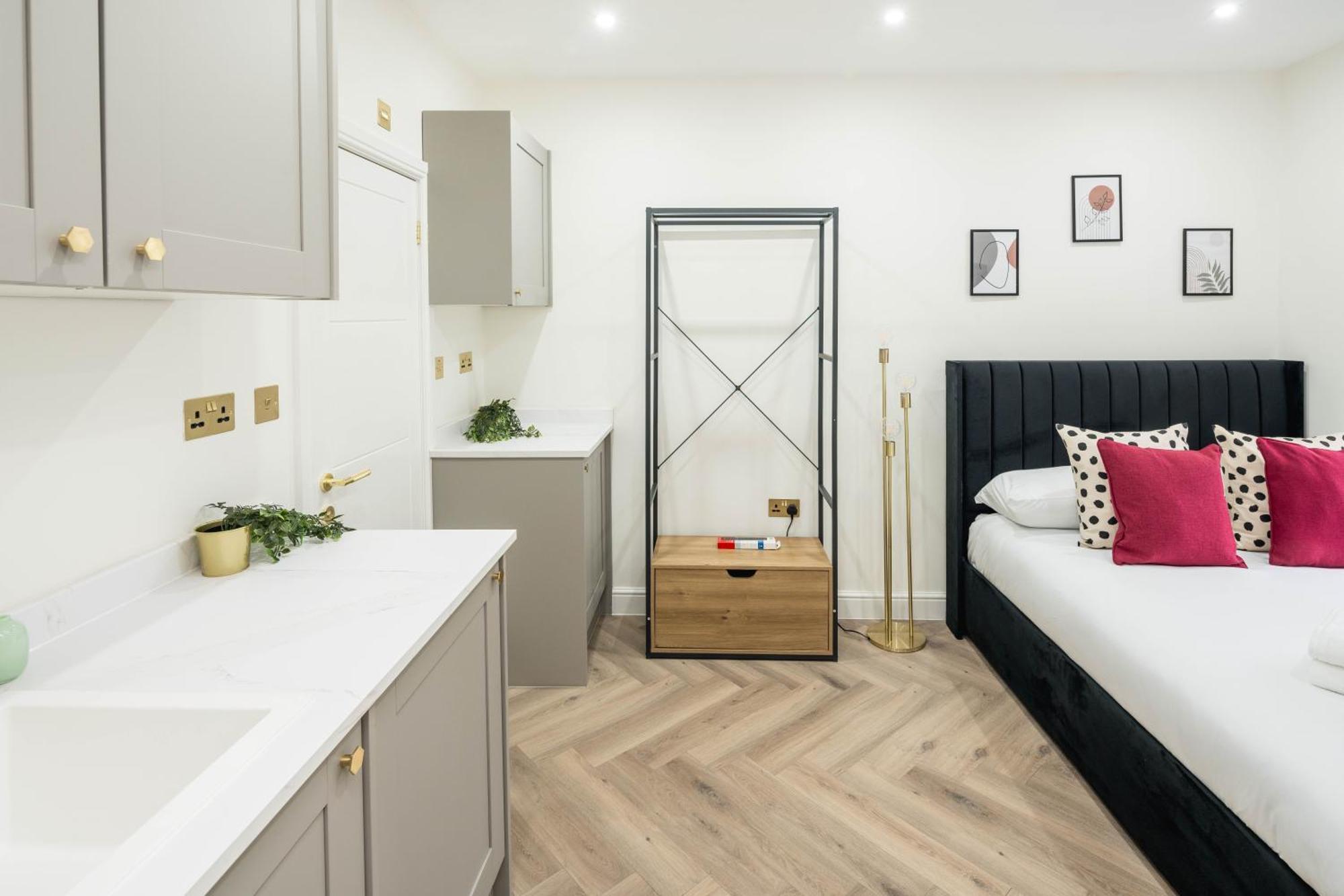 Central London Studio Apartment