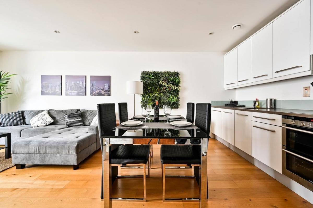 Apartment Luxury 3 Bed Next Victoria Station