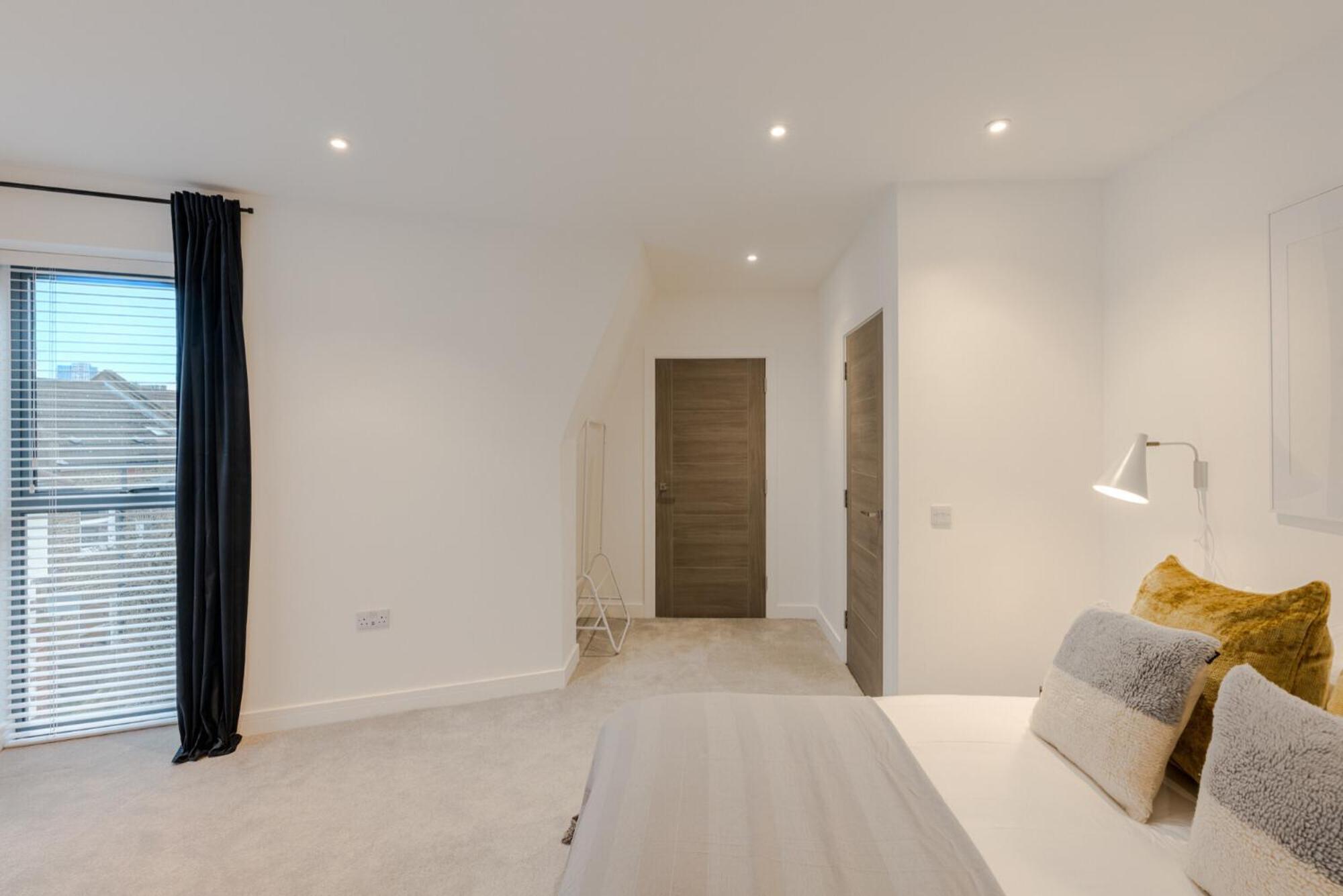 Cityscape Penthouse Ladywell Apartment