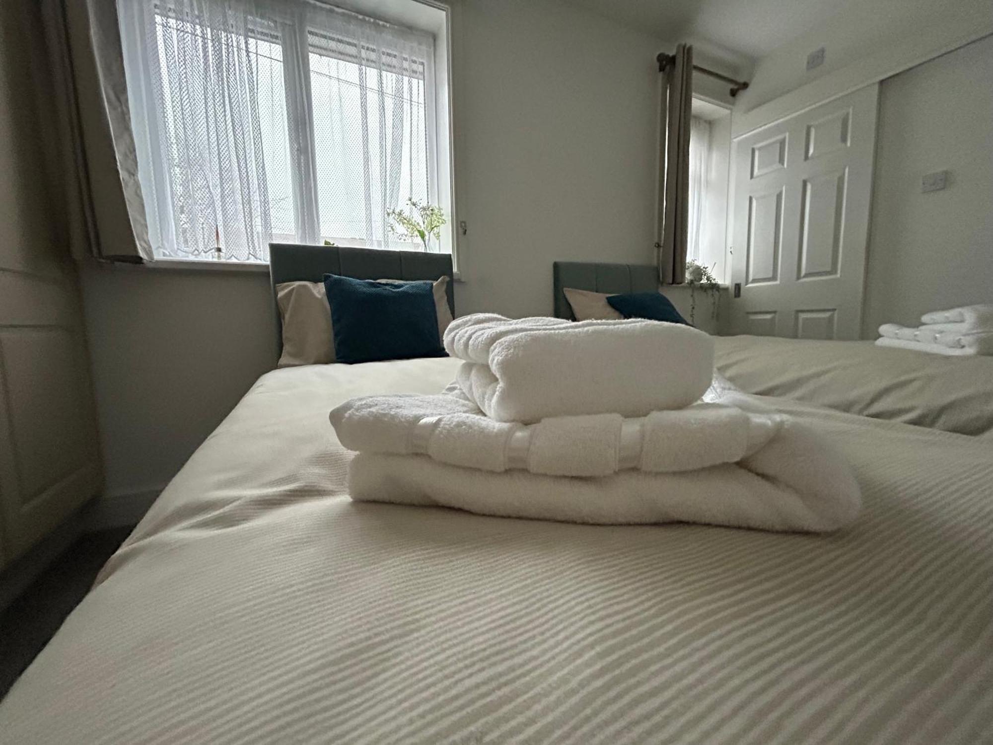 Apartment Cozy 3 Bed Near Greenwich Fast Wifi & Free Parking London