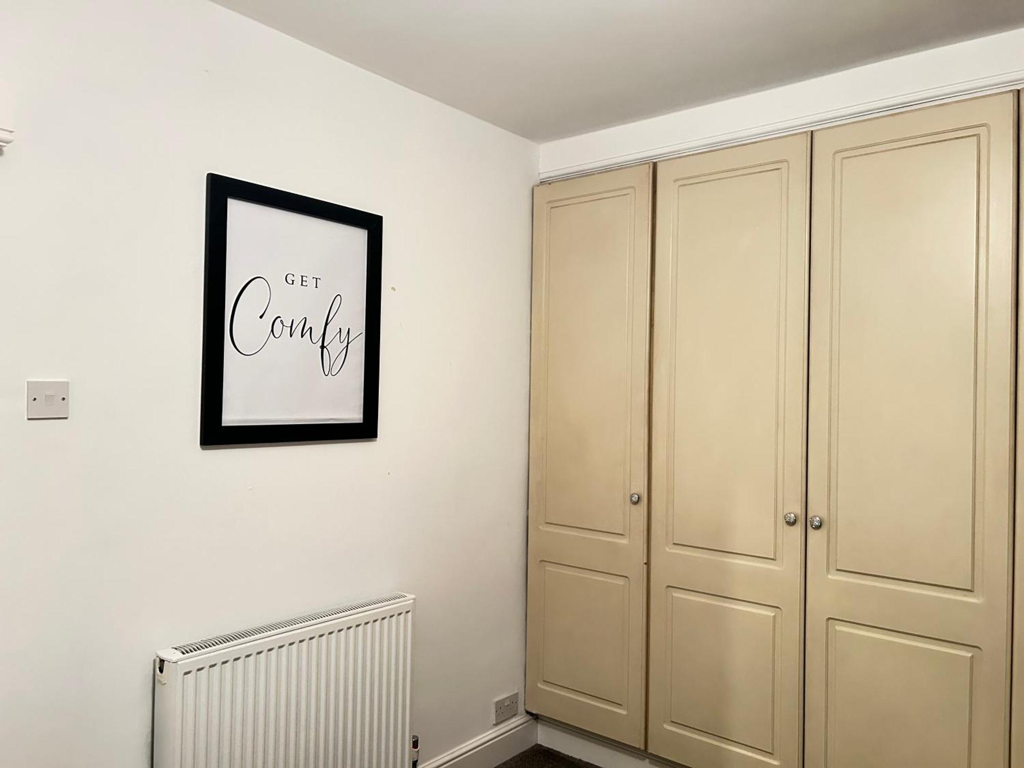Cozy 3 Bed Near Greenwich Fast Wifi & Free Parking *