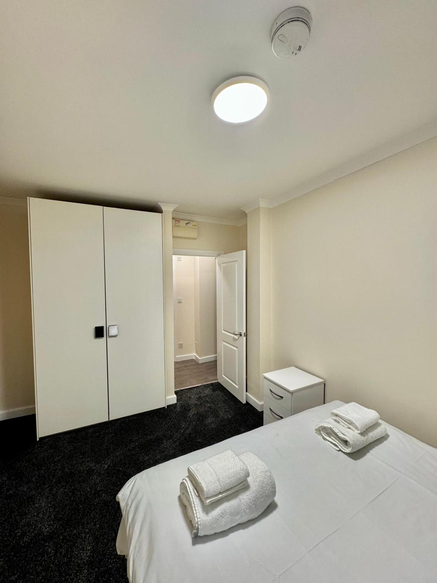Blue Star Apartment
