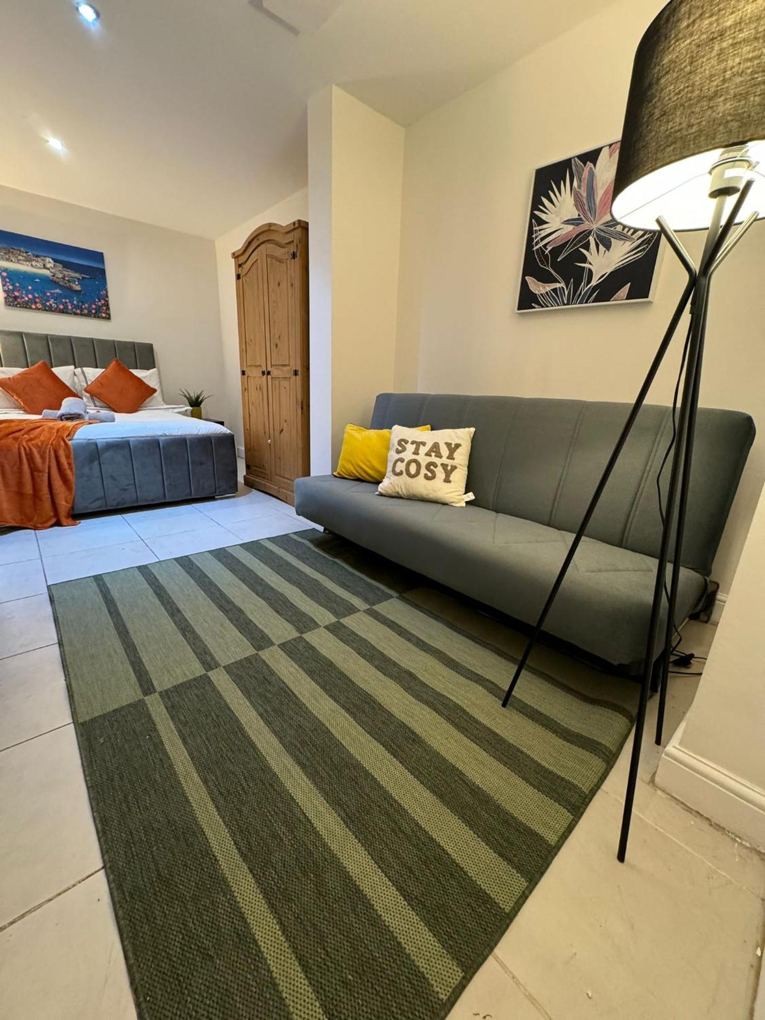 Homestay Cosy Luxurious In The Heart Of *