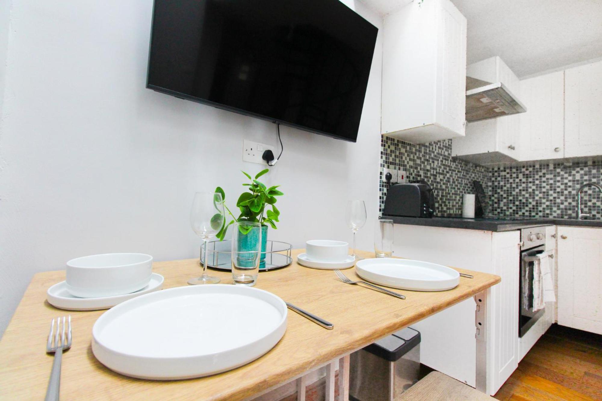 Two Bedroom In Islington *