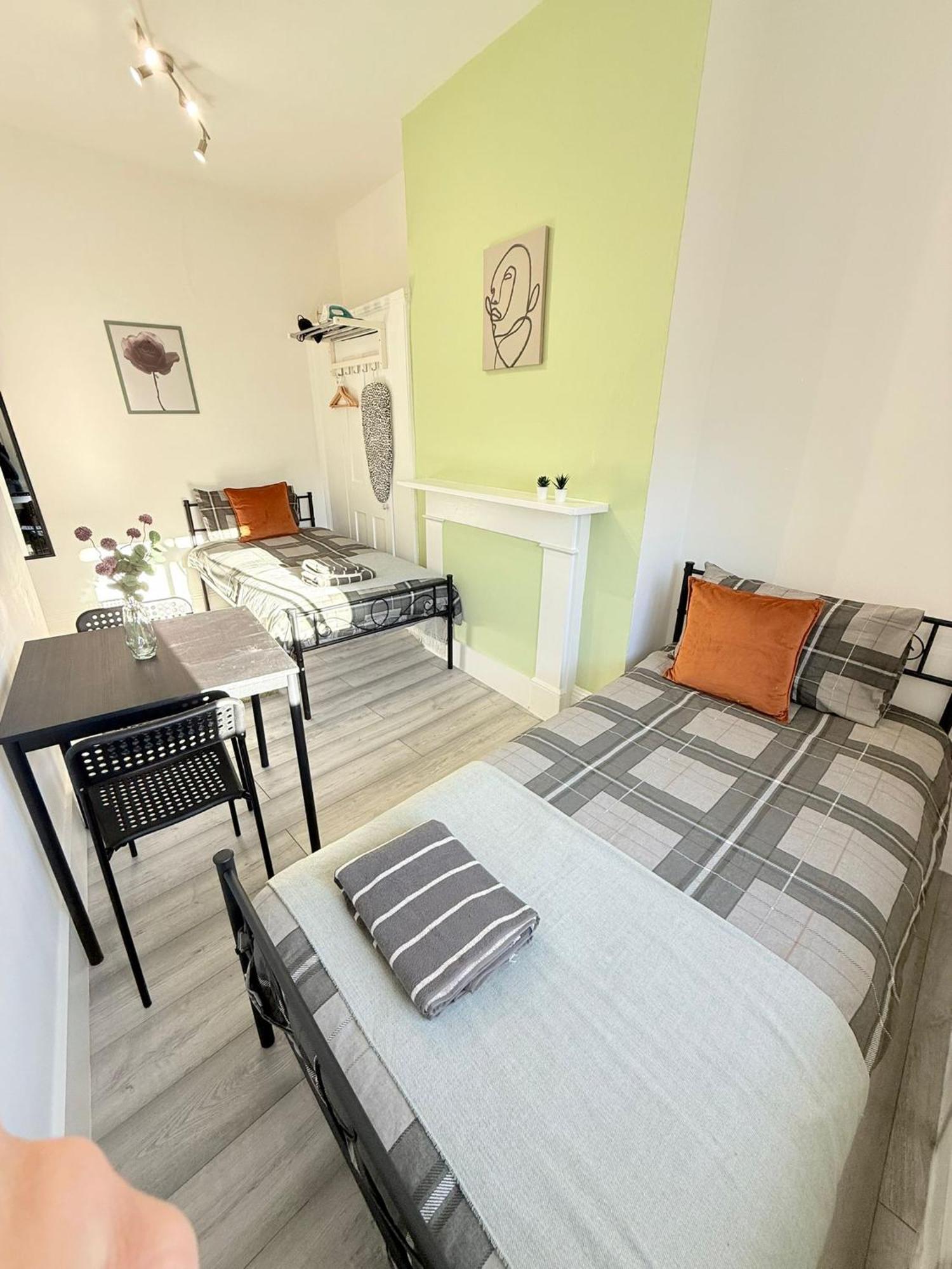 Finsbury Park Guest house *