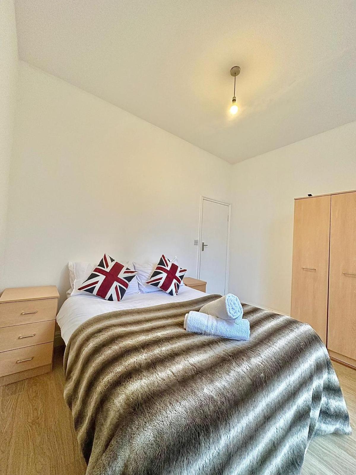 Ladbroke Grove * London