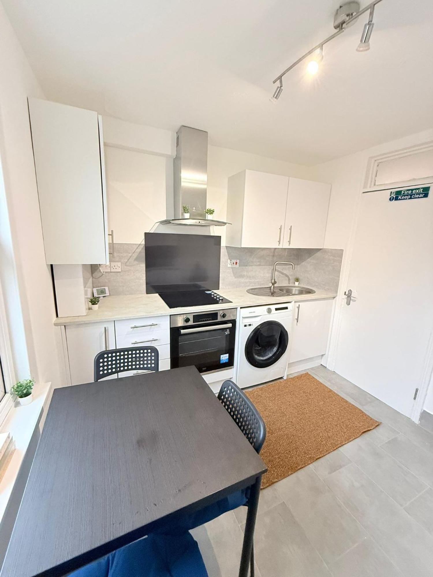 Guest house Finsbury Park London
