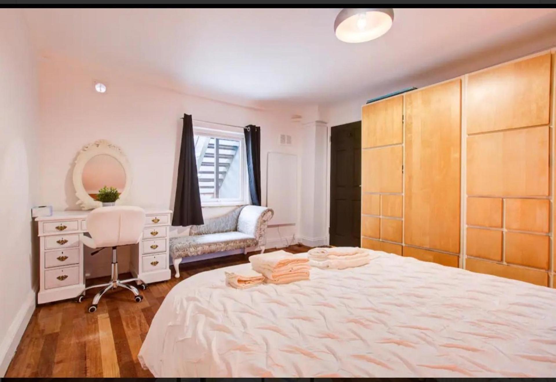 Apartment Beautiful Oasis 1 Bed Sleeps 3 London