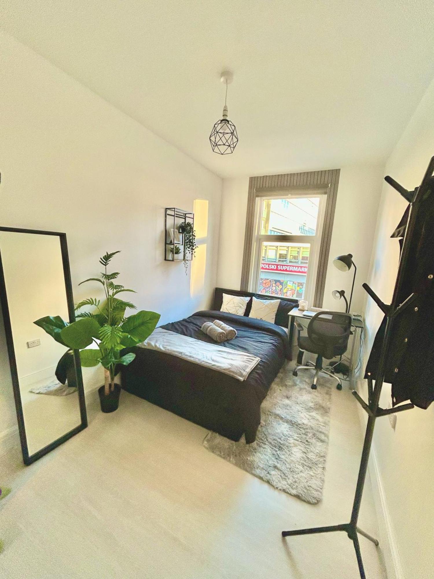 Apartment Modern Serviced In London