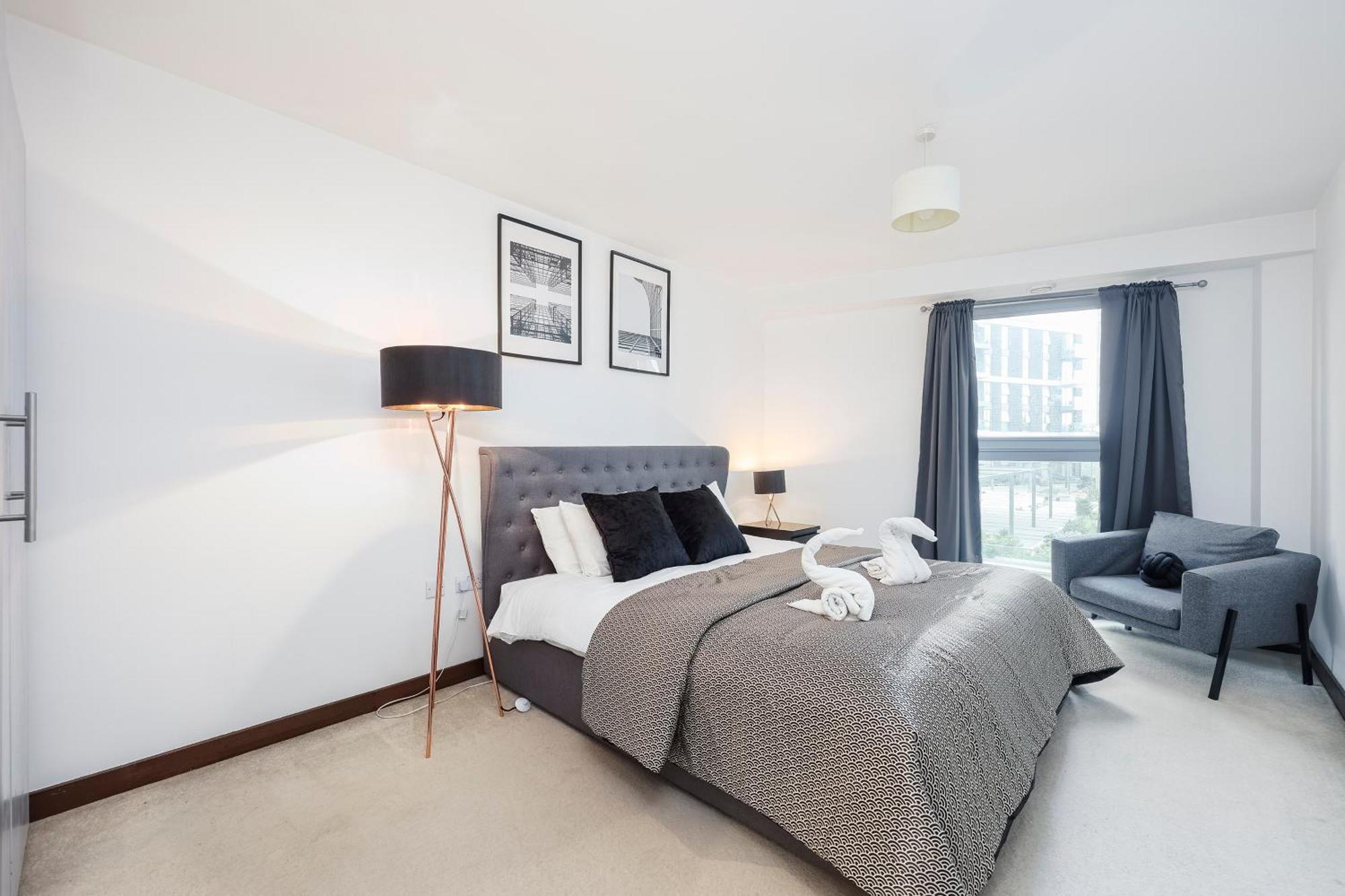 Battersea Serviced * London