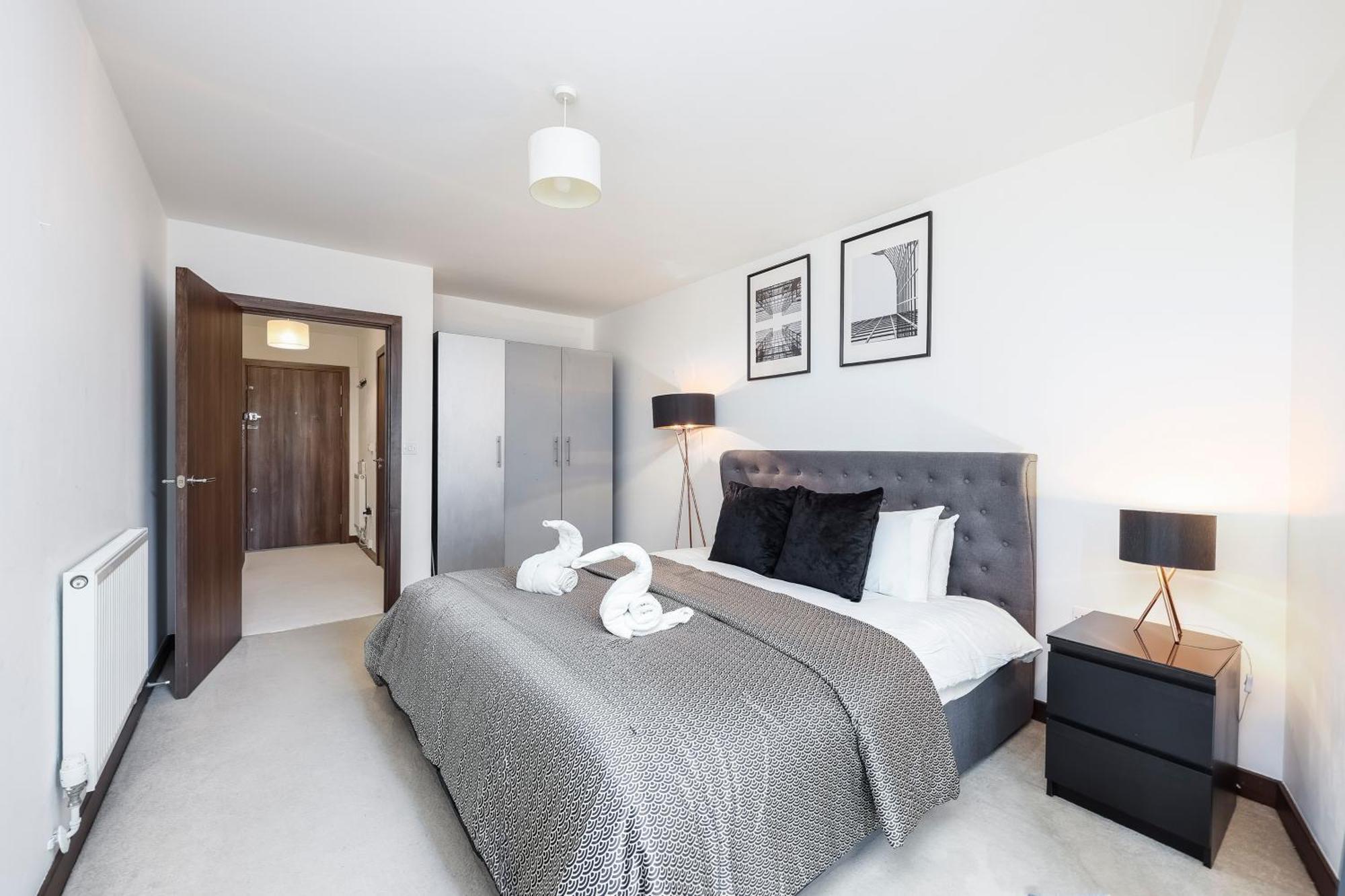 Battersea Serviced Apartment