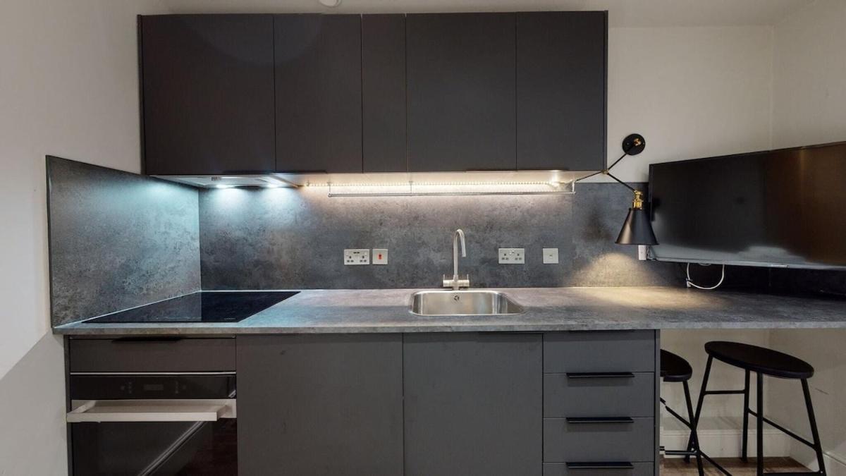 Hyde Park Apartment London