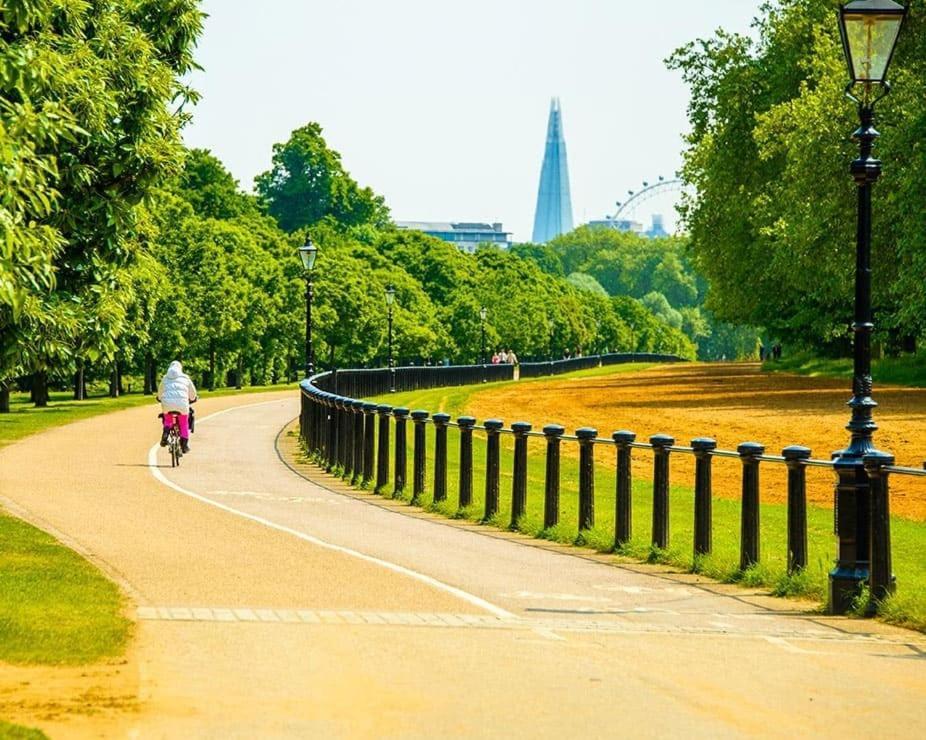 Apartment Hyde Park London