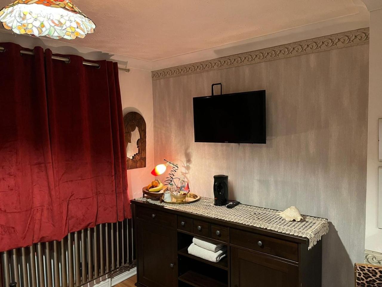 Homestay Lovely Double Bedroom In Rotherhithe London