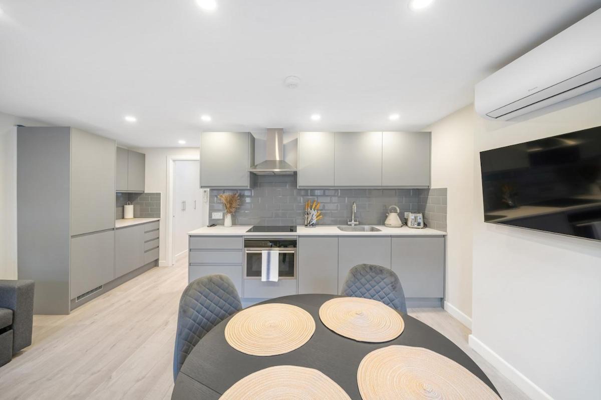 New 1bed With Ac Near Portobello London