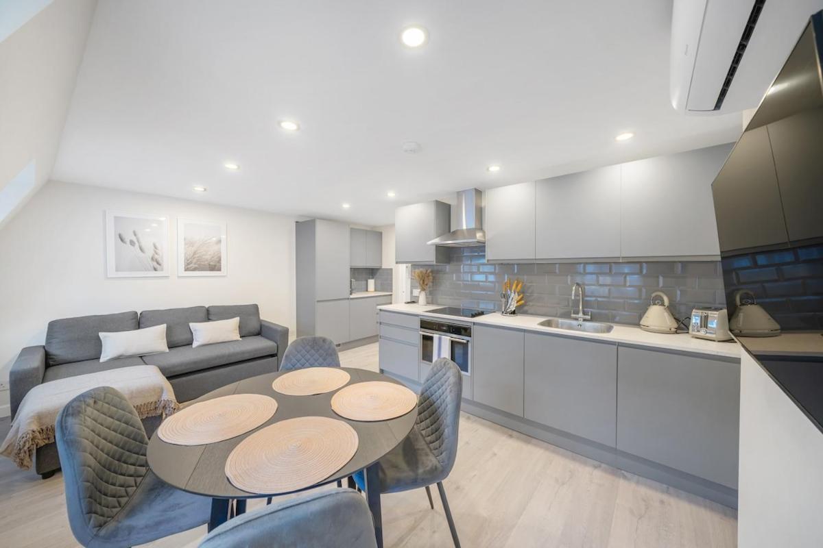 New 1bed With Ac Near Portobello