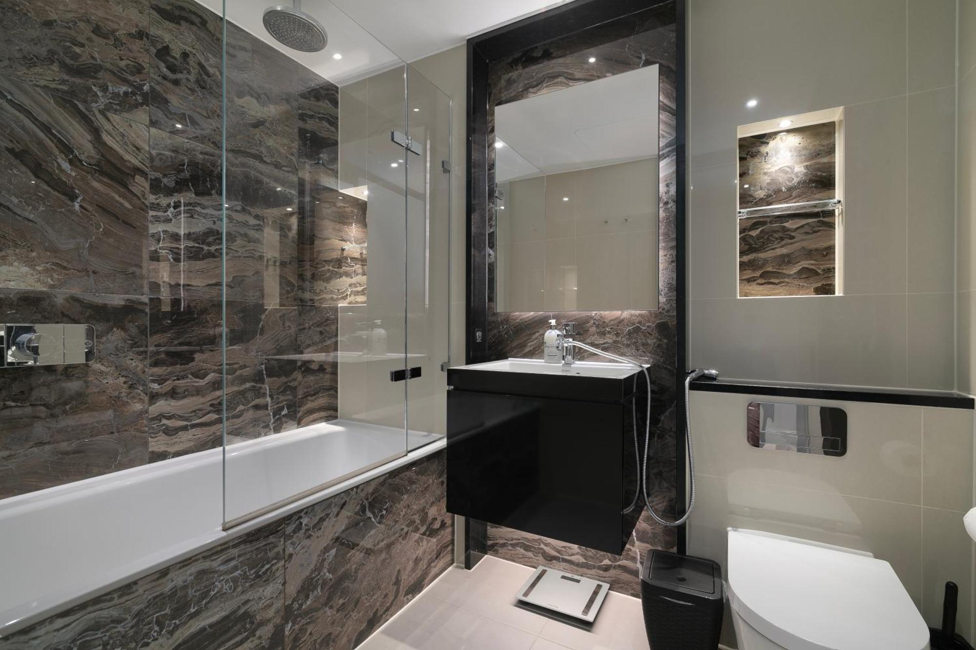 Luxury 2-bed Next To Hyde Park London
