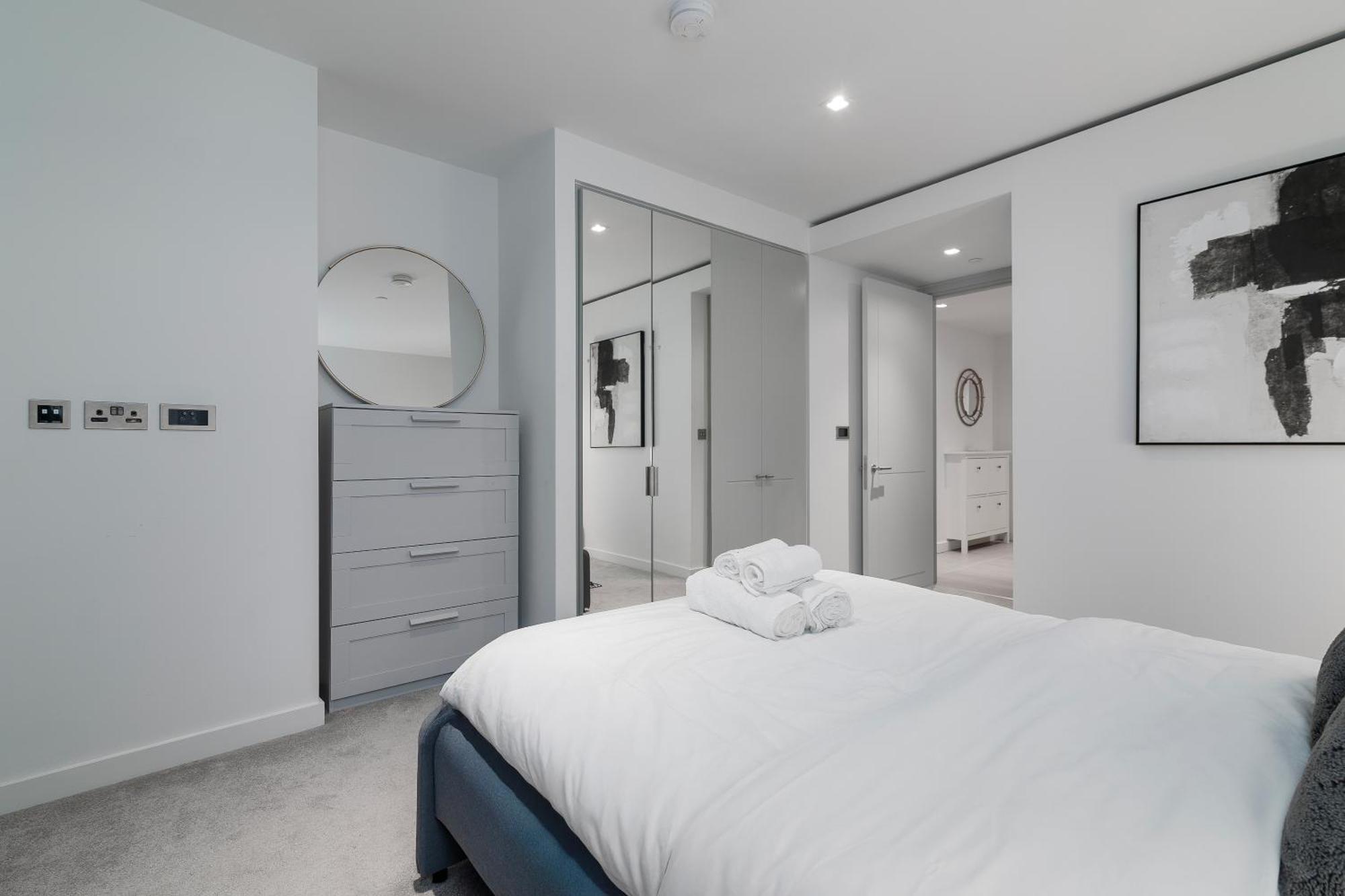 Apartment Luxury 2-bed Next To Hyde Park *