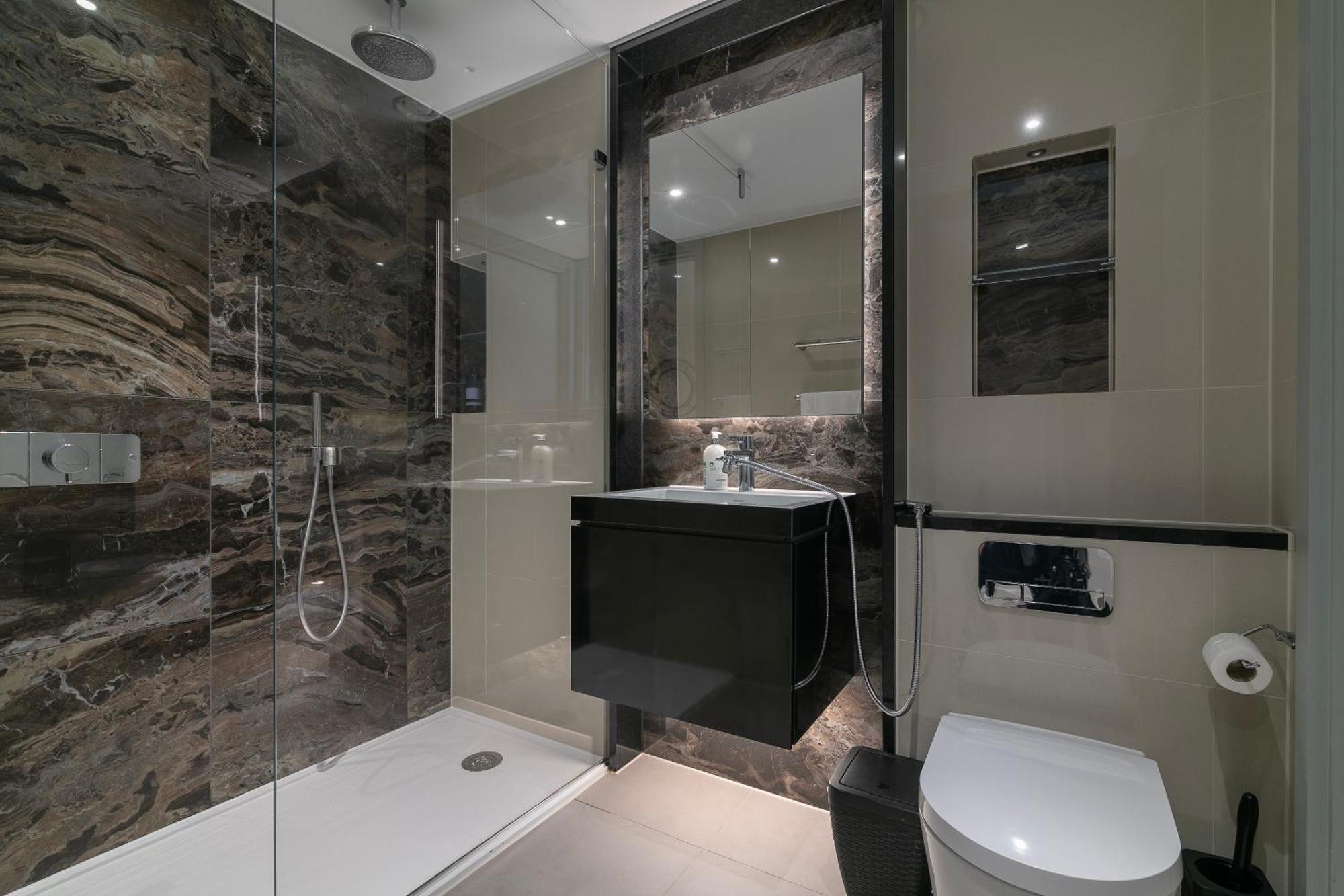 Apartment Luxury 2-bed Next To Hyde Park London