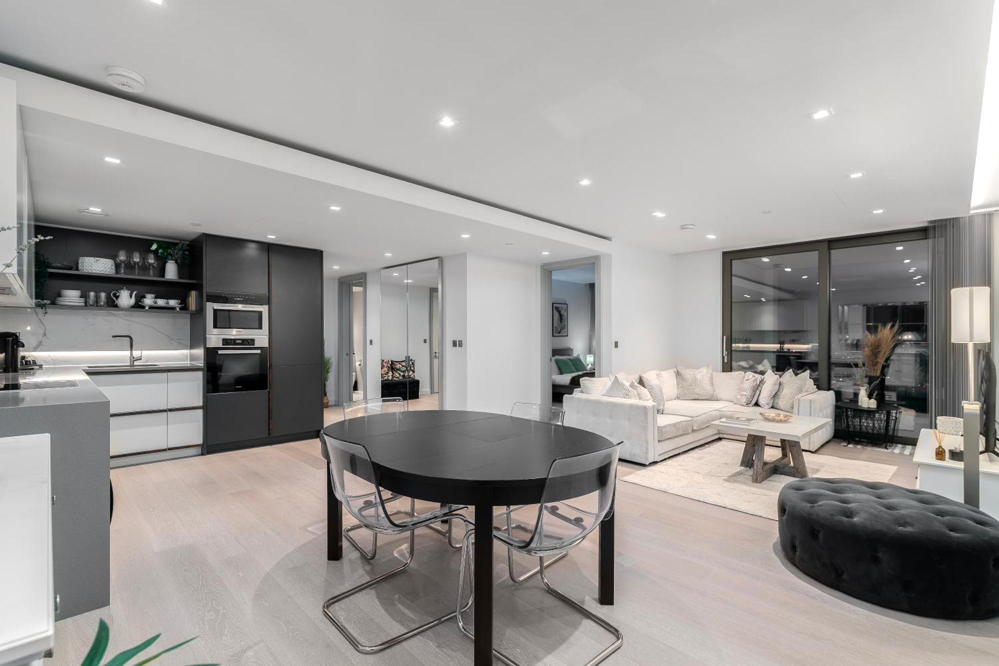 Luxury 2-bed Next To Hyde Park *