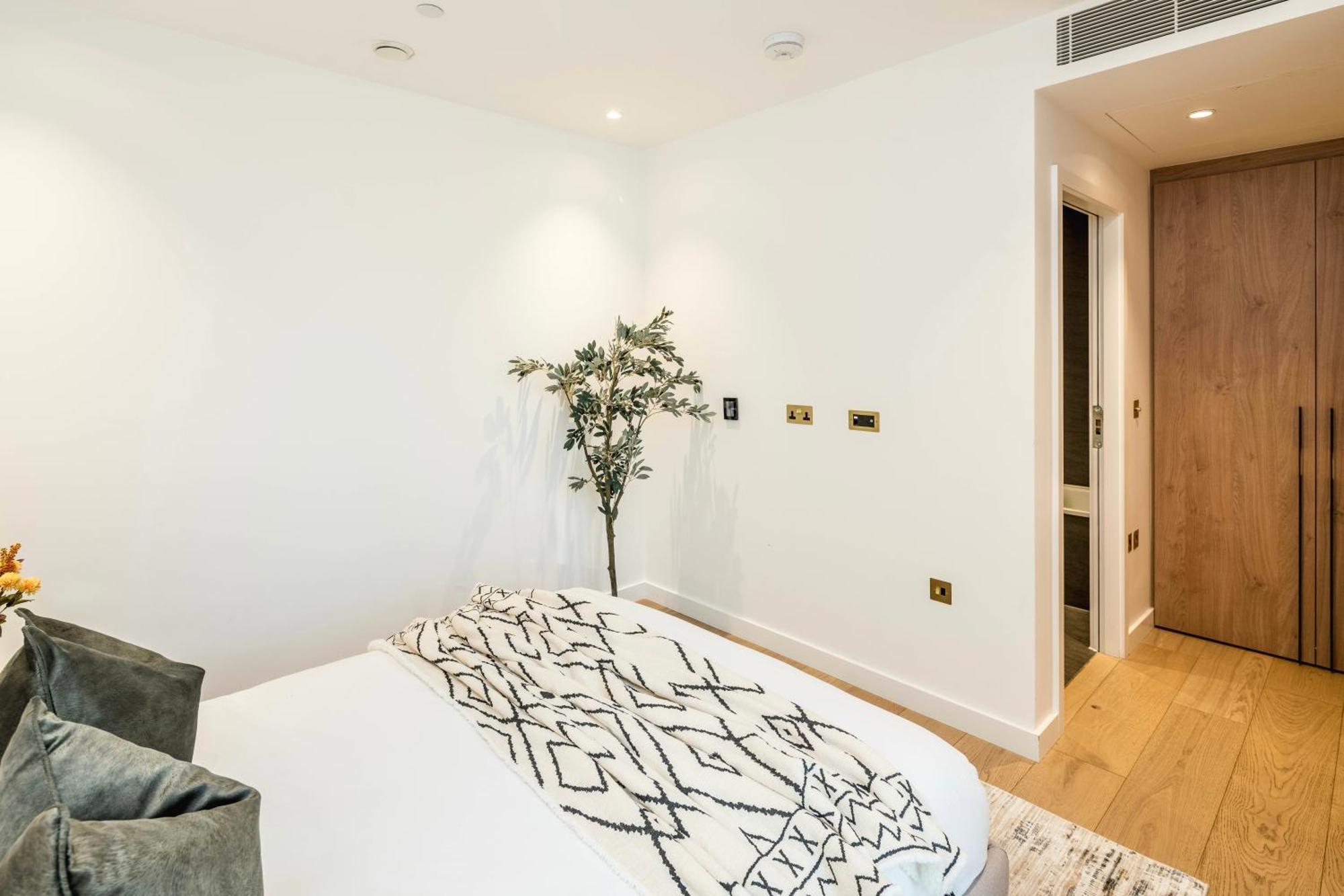 Kings Cross-new Development-super Luxury-sunset View-central Apartment *