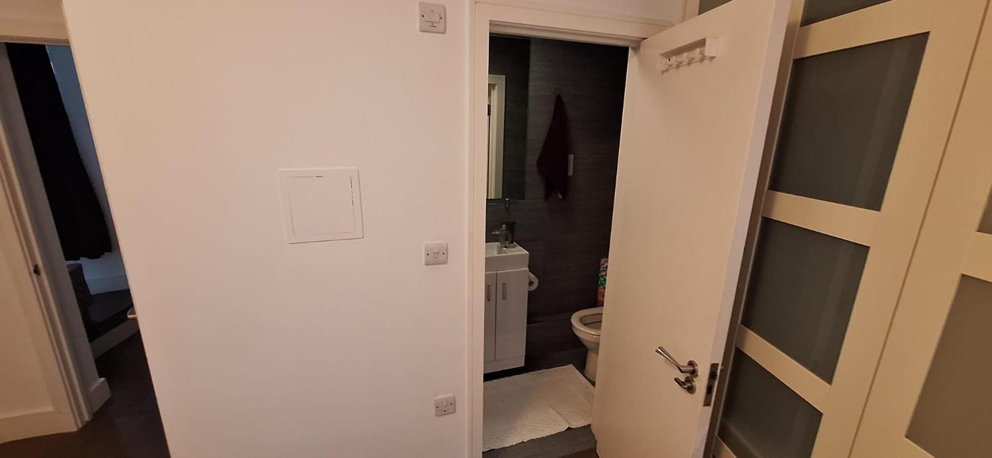 Cozy En-suite In In Shared Flat Homestay