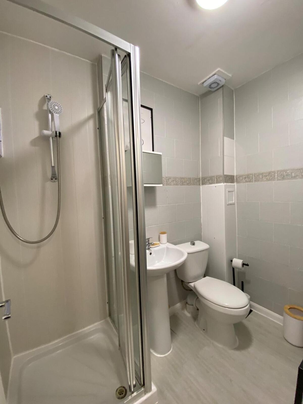 Bright And Compact In The Heart Of * London