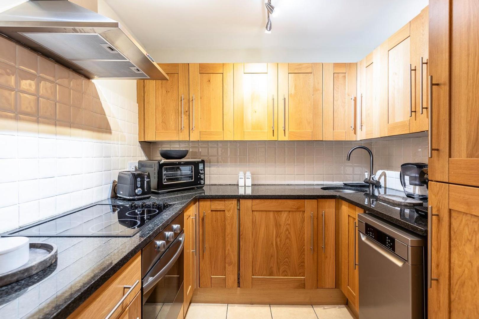 Apartment Elegant South Kensington Flat Near Tube & Museums London
