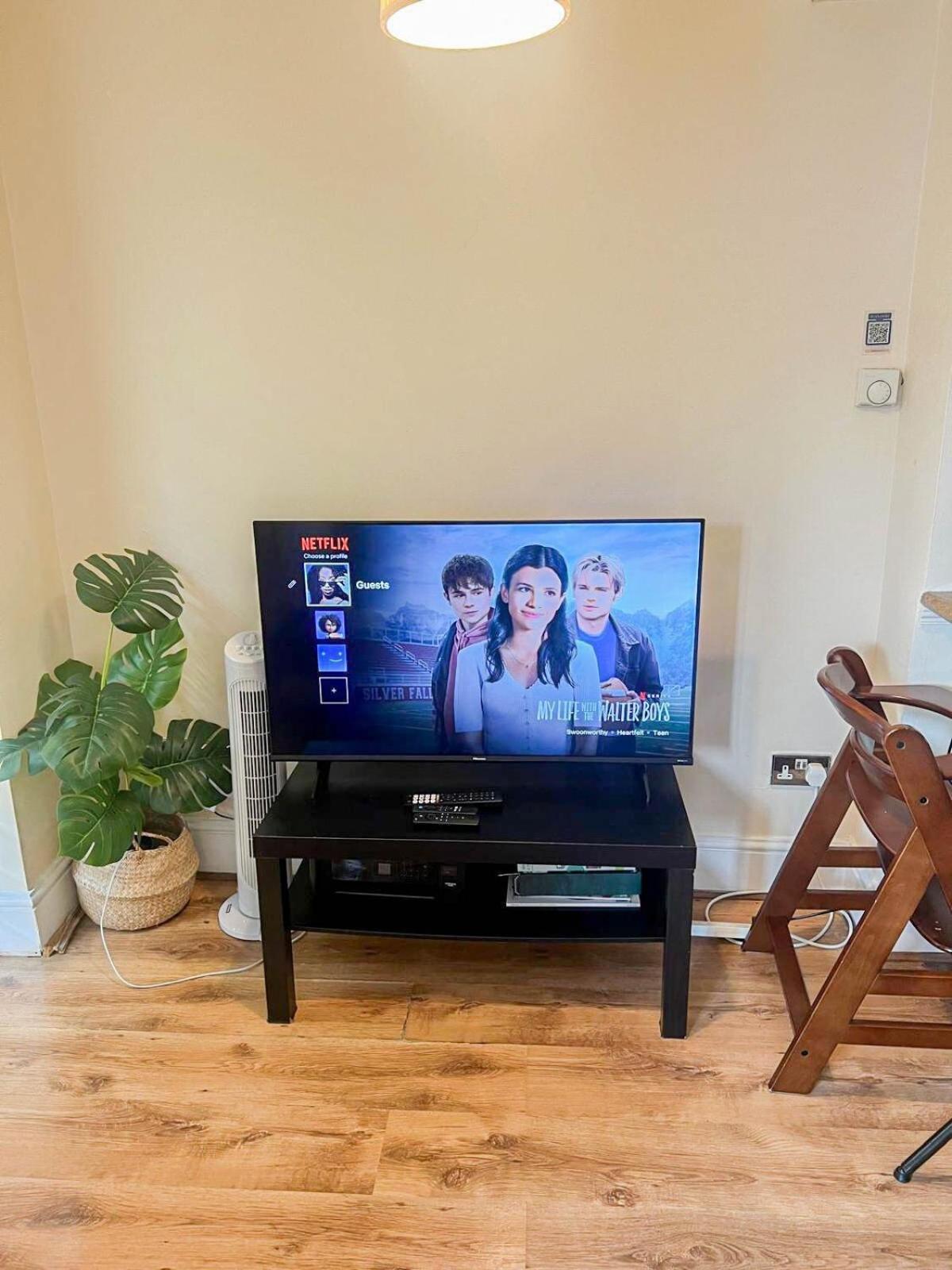 Cosy 1 Bedroom In Kensington, Shepherds Bush London
