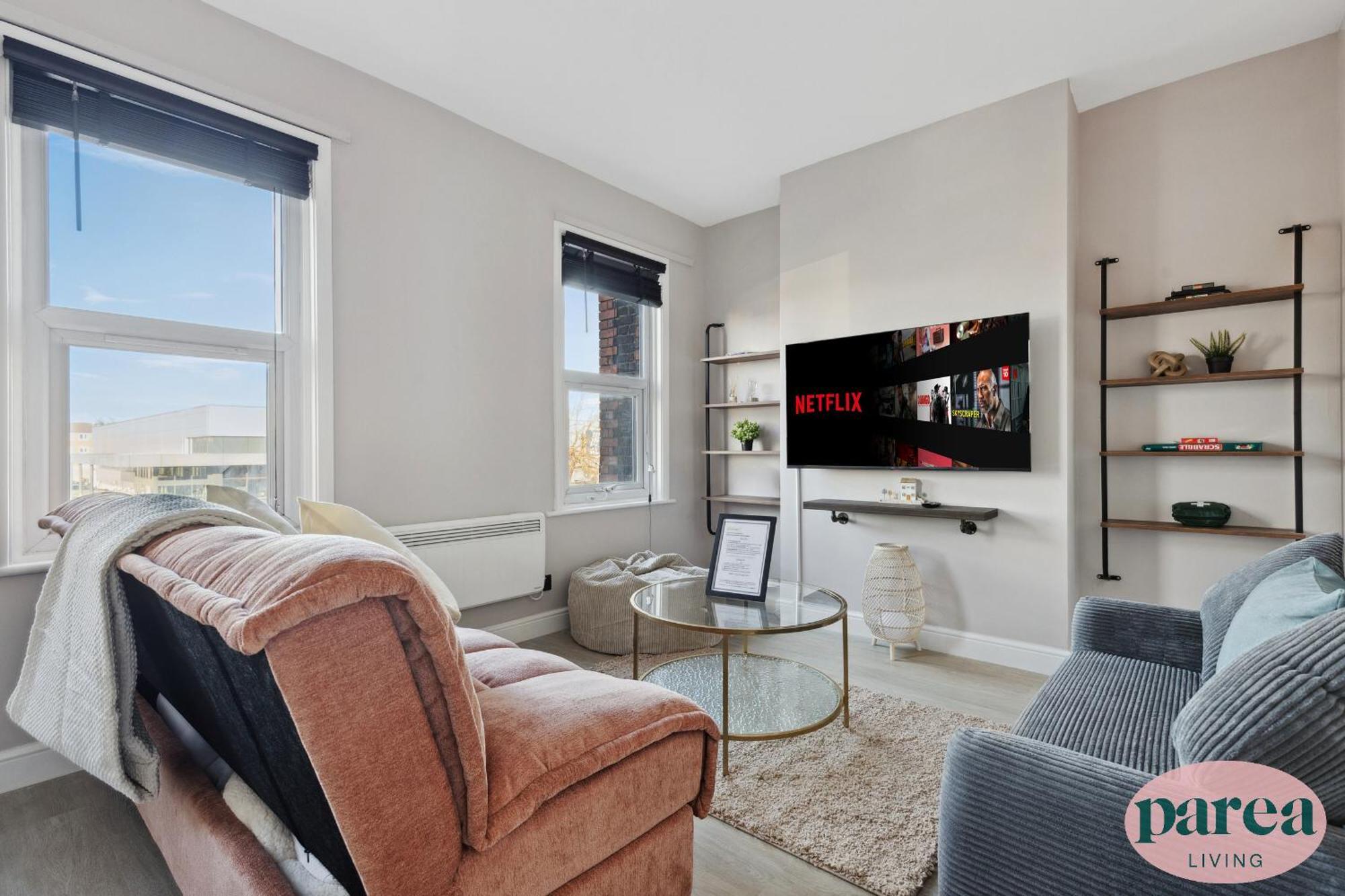 Parea Living - Charming Leyton Cozy East Retreat London