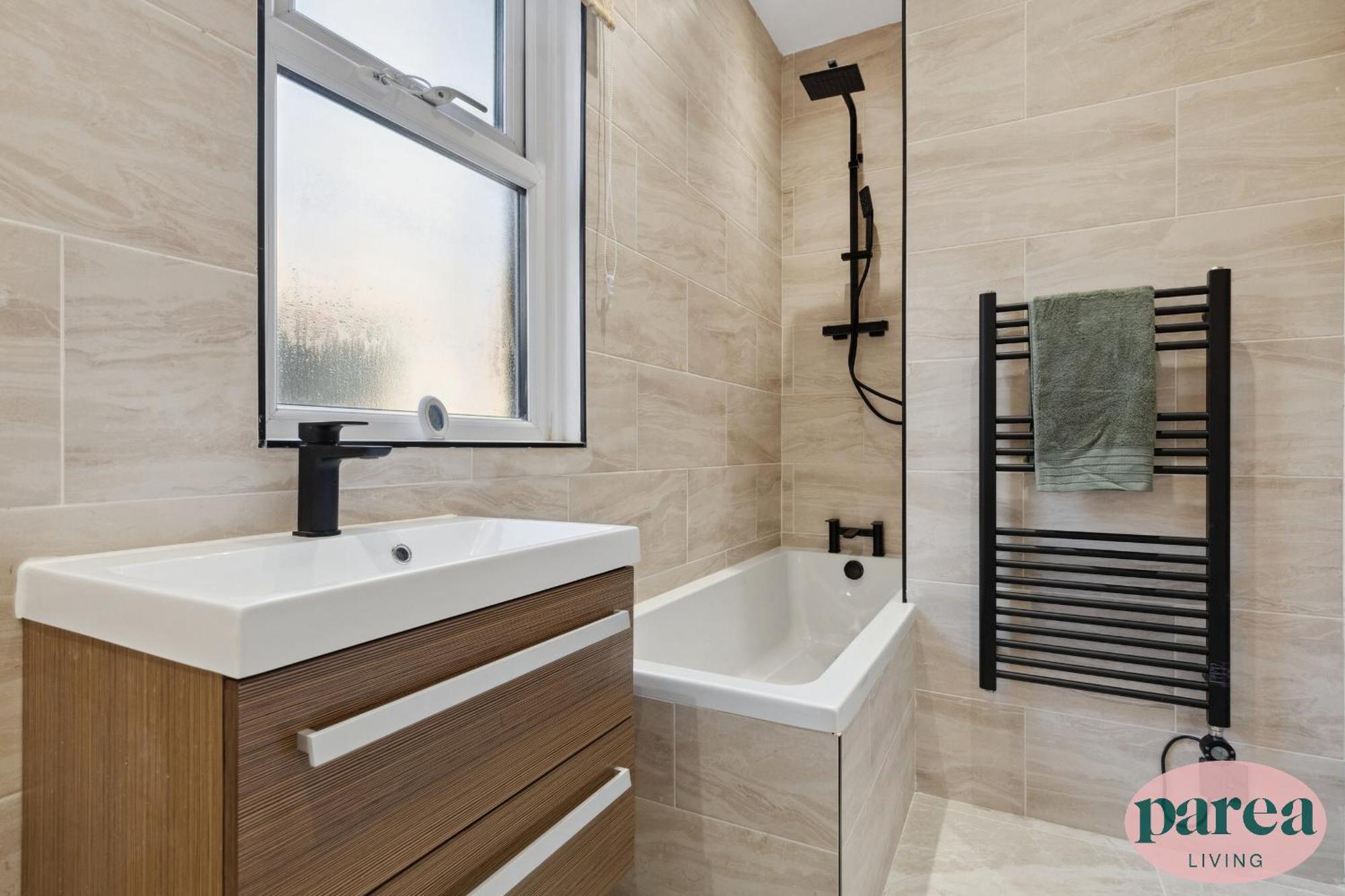 Parea Living - Charming Leyton Cozy East Retreat Apartment
