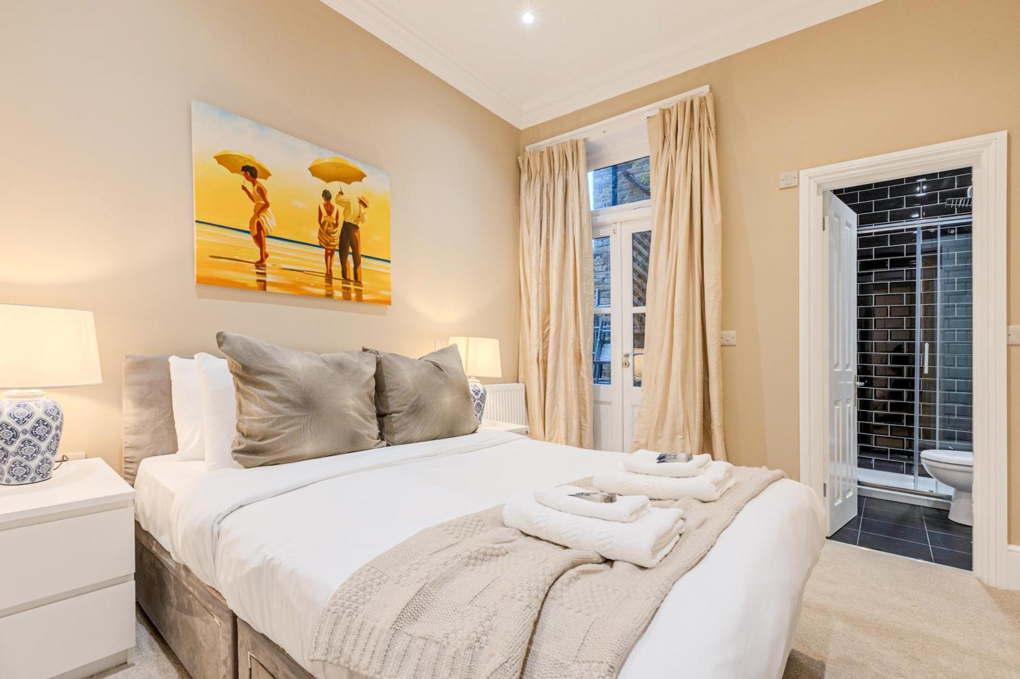 Charming 2br Flat W Garden, 10min Clapham South St *