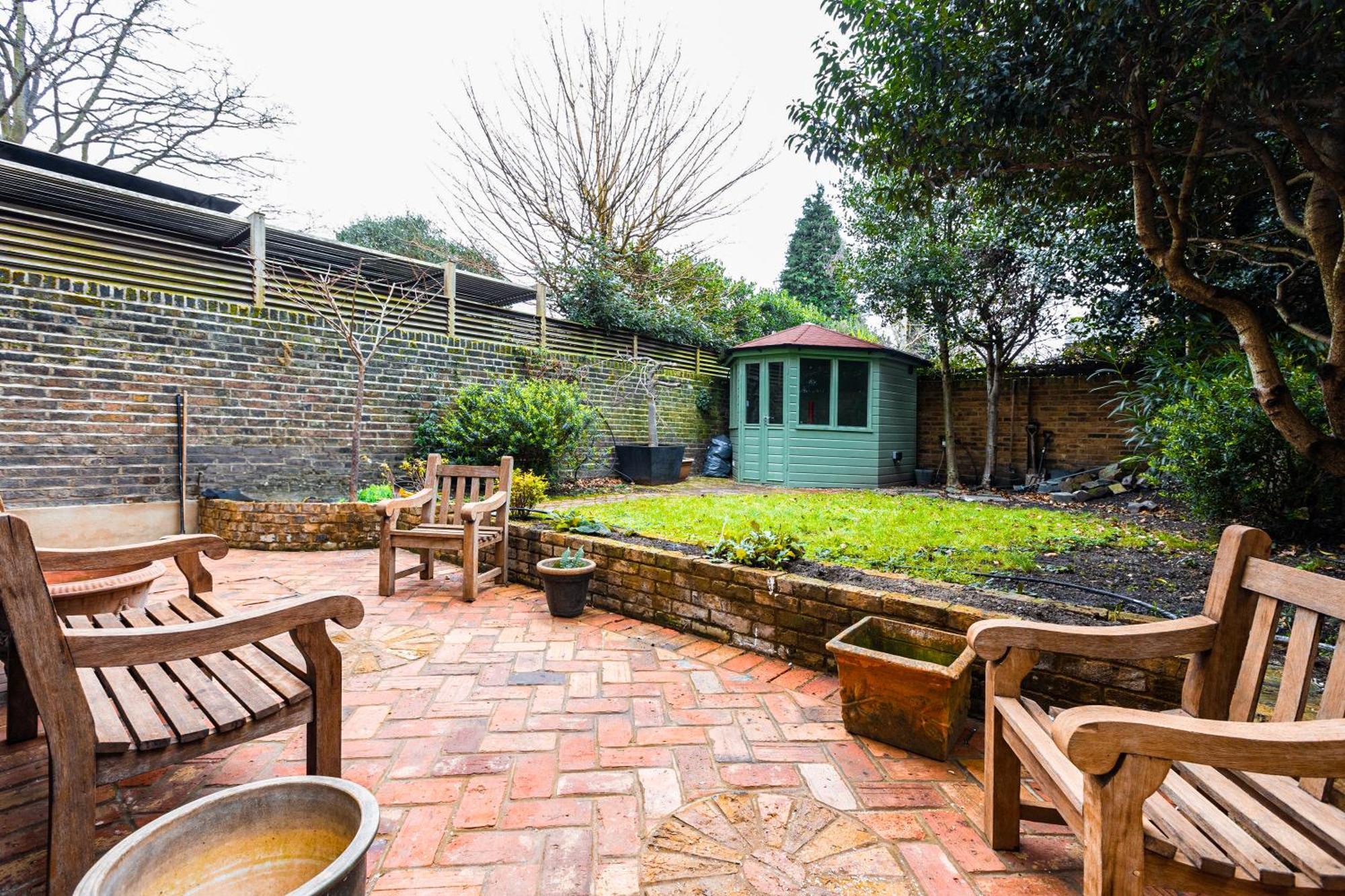 Apartment Charming 2br Flat W Garden, 10min Clapham South St London