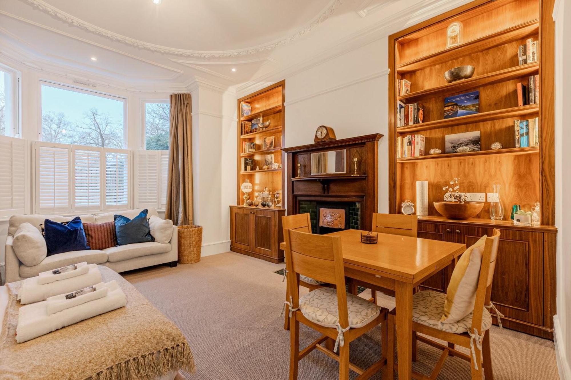 Charming 2br Flat W Garden, 10min Clapham South St London