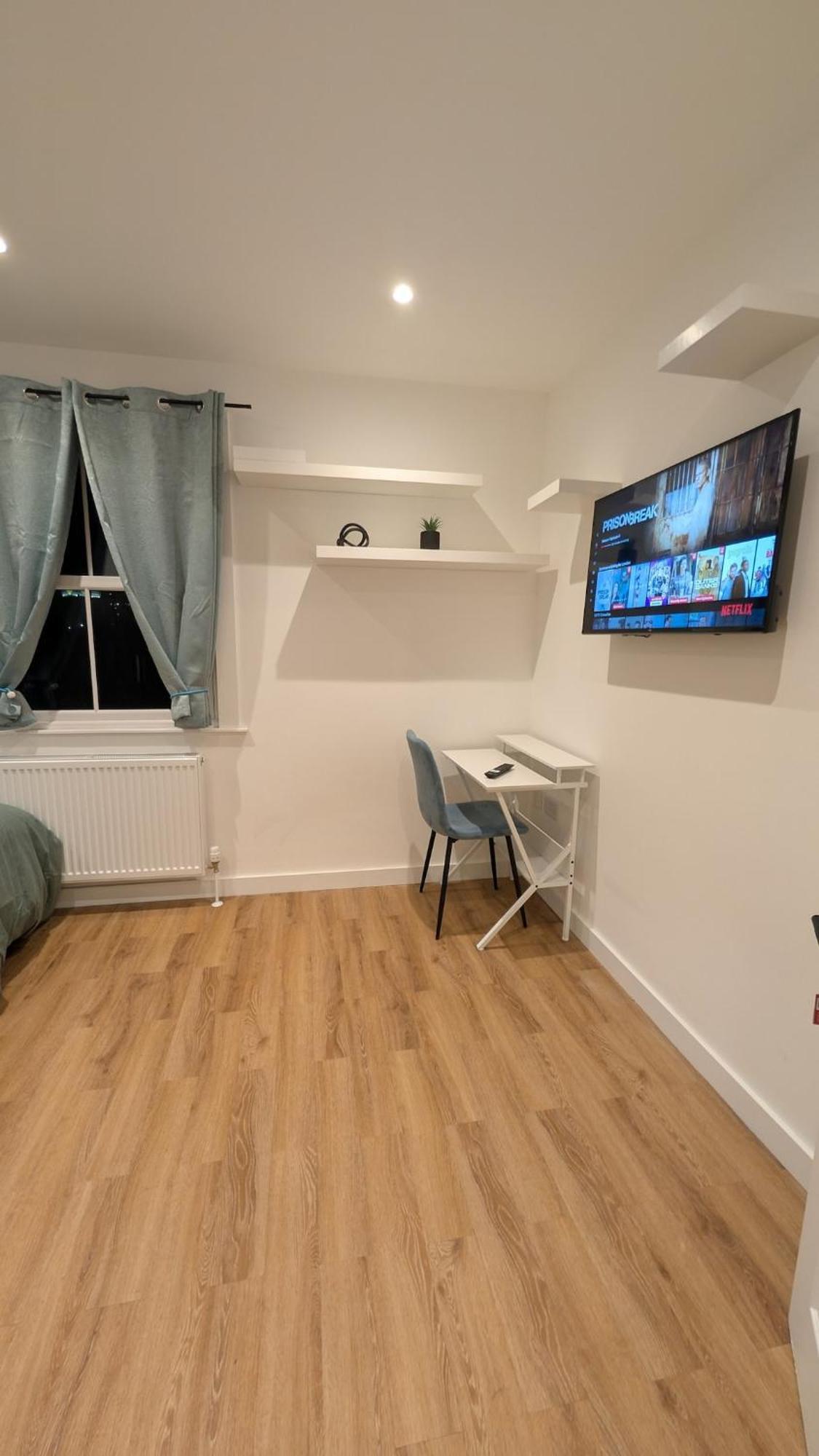 Apartment Westfield Kensington London