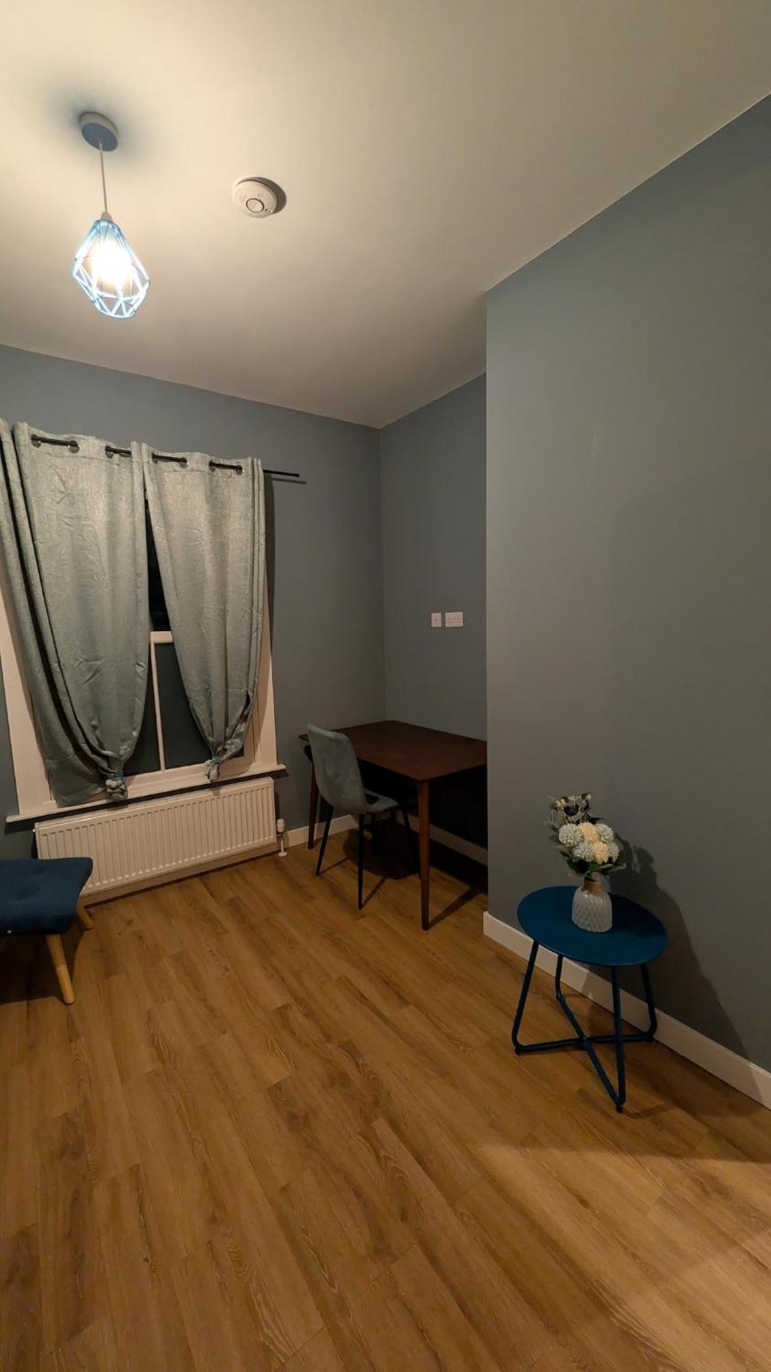 Apartment Westfield Kensington London