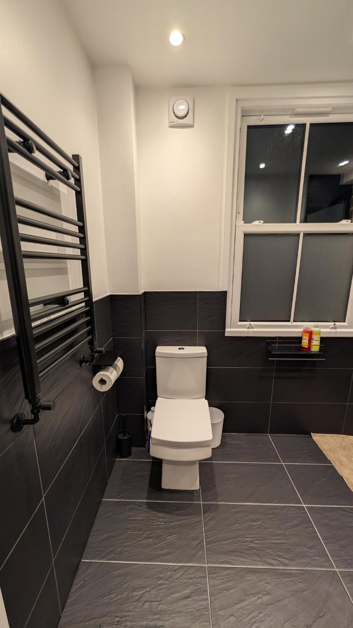 Westfield Kensington Apartment *