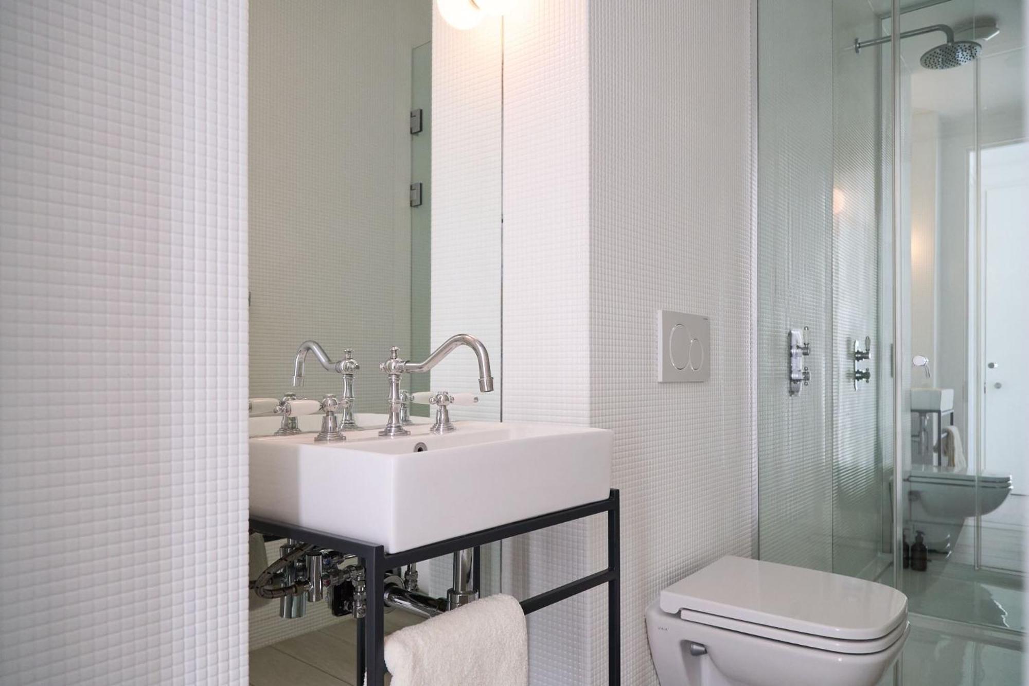 The Kensington Premium *