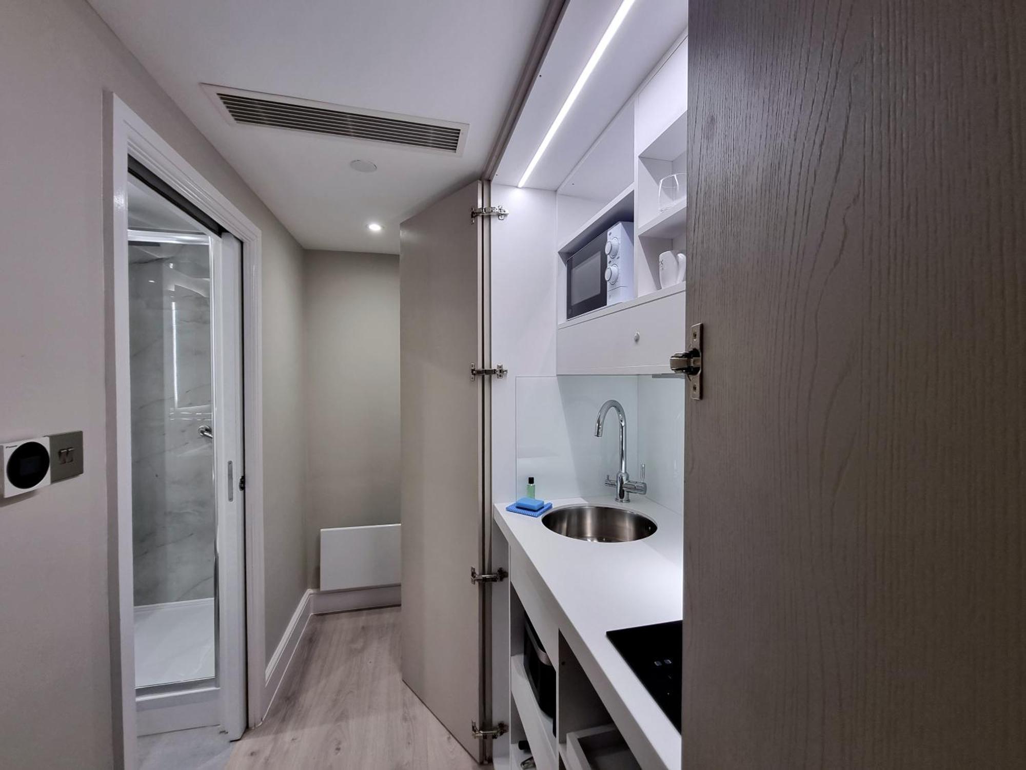 West Brompton 4* London