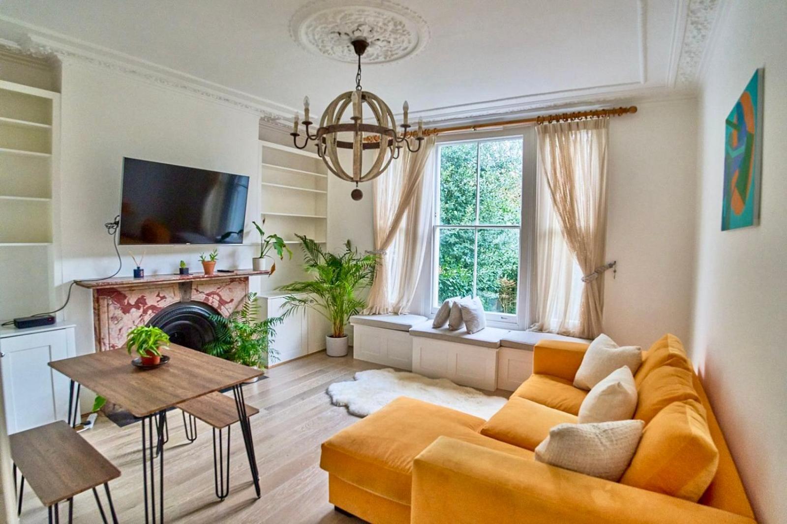 Bright Cozy Garden Retreat W Fast Wifi & 5min To Tube Subway Metro & Close To Park & Street Parking P4p * London