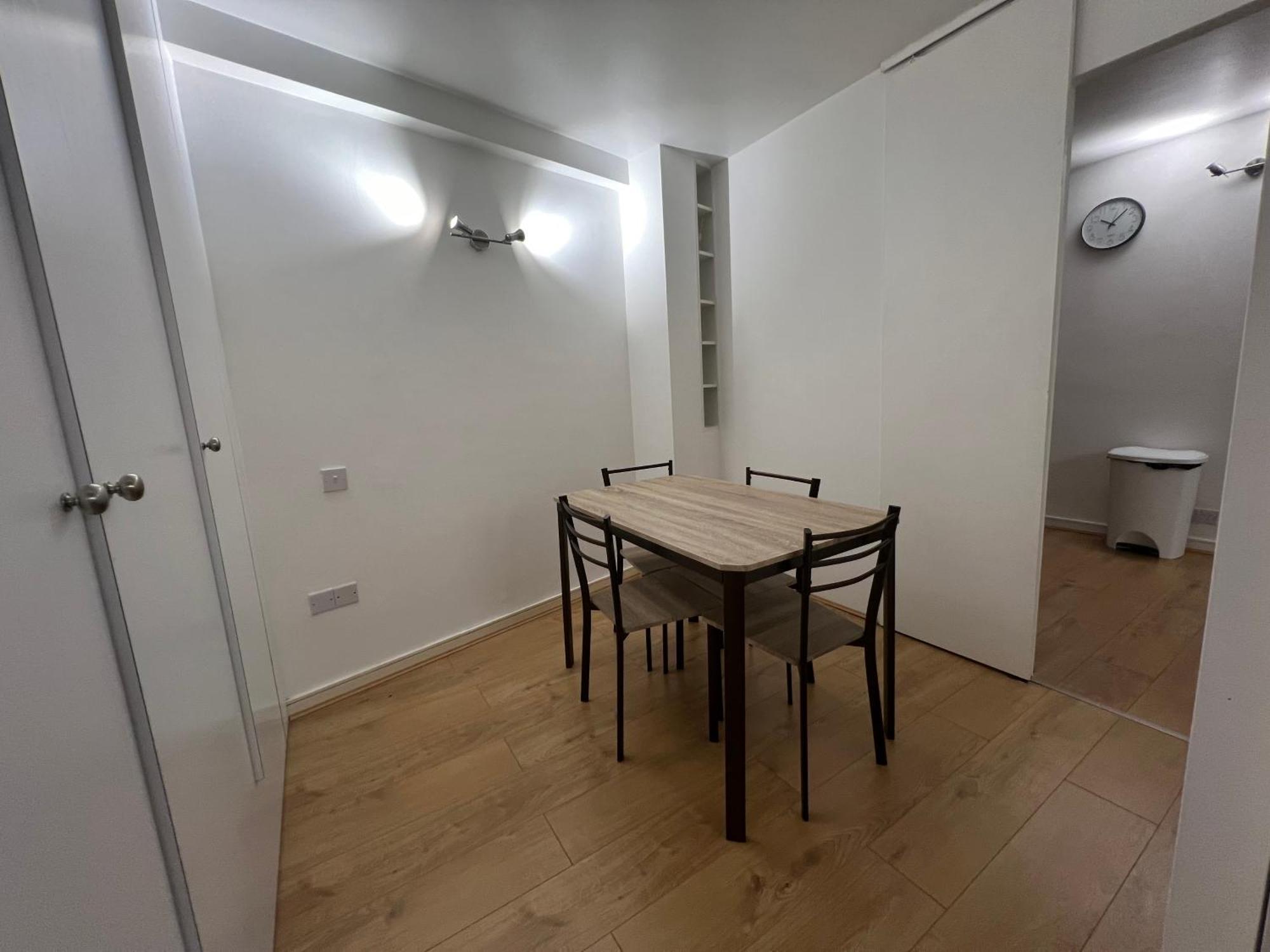 Stunning Soho With View Apartment *