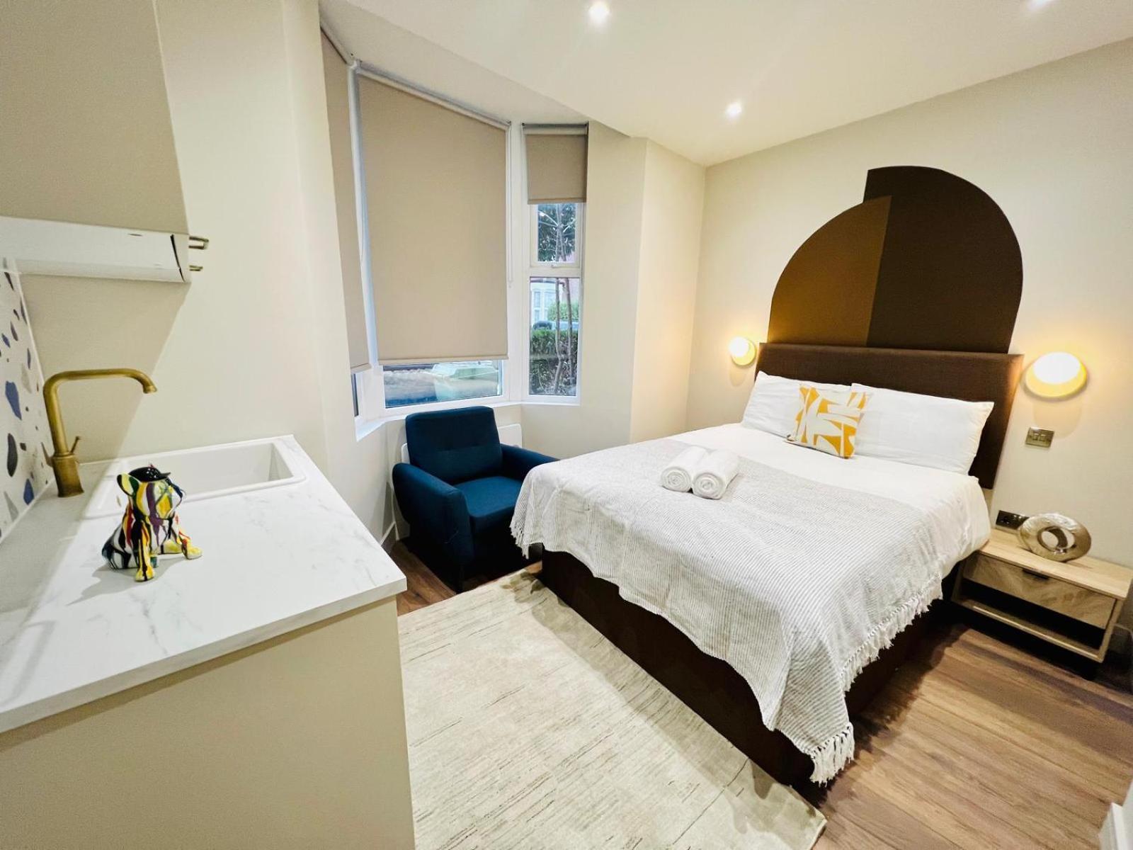 Holly A Mini Great Location For Tourist!!! * Londres