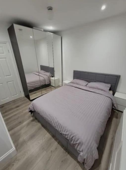 Apartment Modern Flat Next To Westfield *